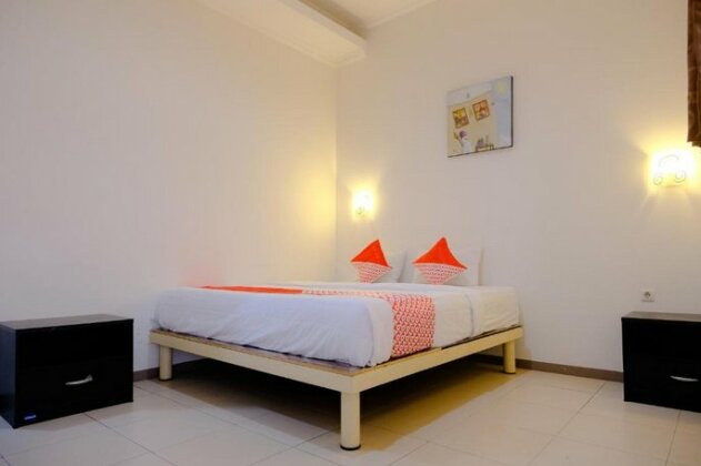 OYO 2853 D'java Residence - Photo4