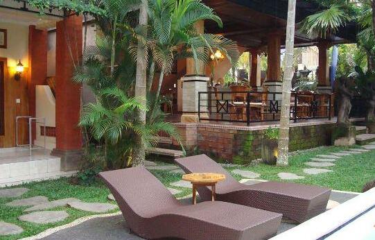Bisma Sari Resort - Photo2