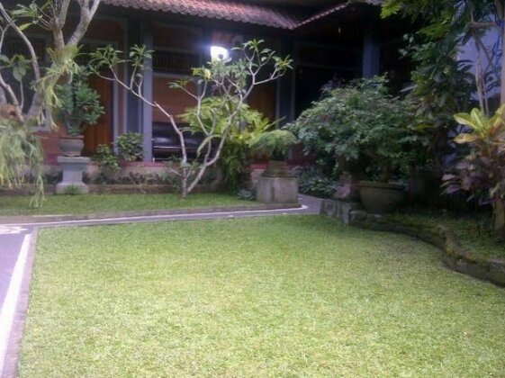 Candra Asri Bungalows - Photo4