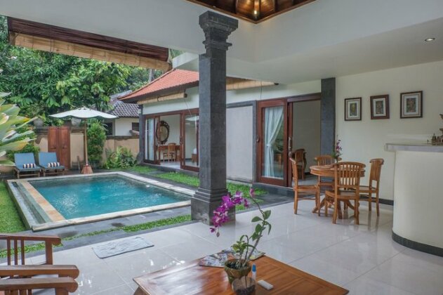 Danas Place - Photo2