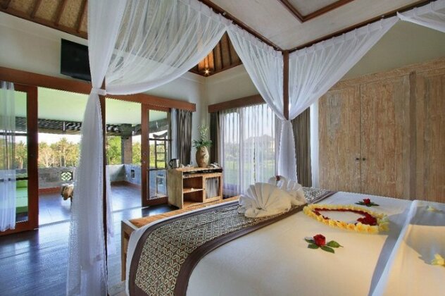 D'Legon Luxury Villas - Photo2
