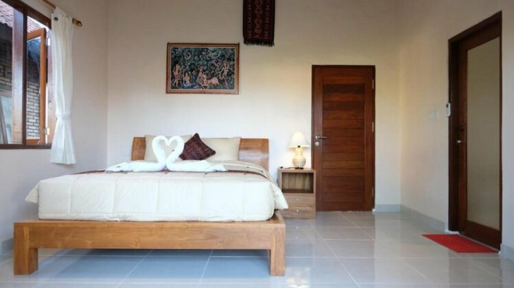 Evan House - Photo2