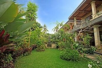 Frangipani Bungalow - Photo2