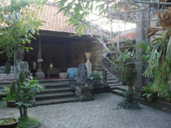 Majapahit Guest House - Photo2