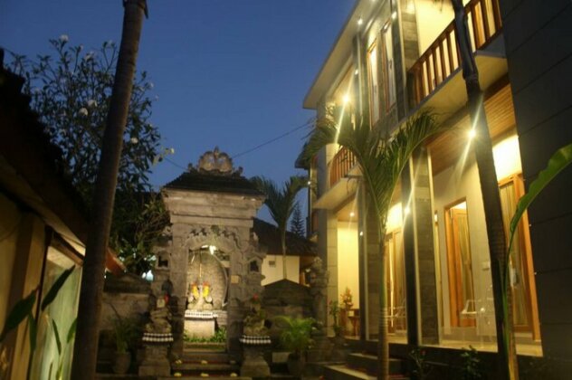 Mekenyem House Ubud - Photo2