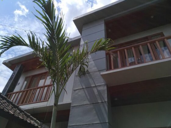 Mekenyem House Ubud - Photo4
