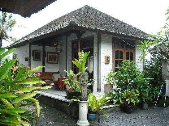Nirwa Ubud Homestay - Photo4