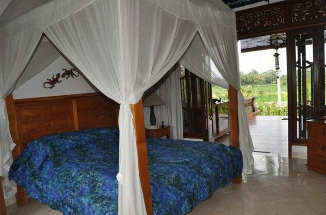 Puri Puncak Bukit Villa - Photo4