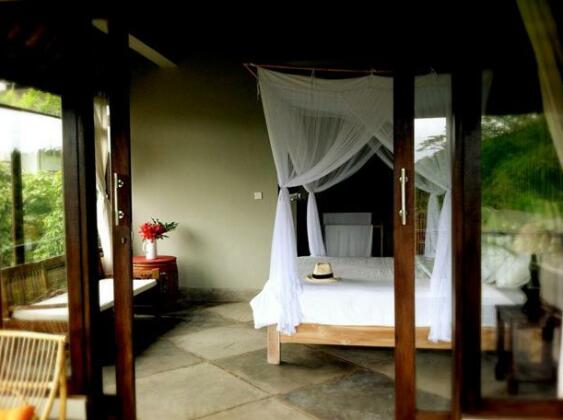 Rasa Sayan Villa - Photo3