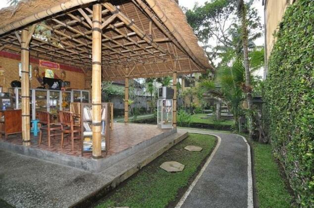 Redjon Guest House - Photo4
