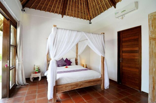 Rent a Luxury Villa in Bali Close to the Beach Bali Villa 2031 - Photo4