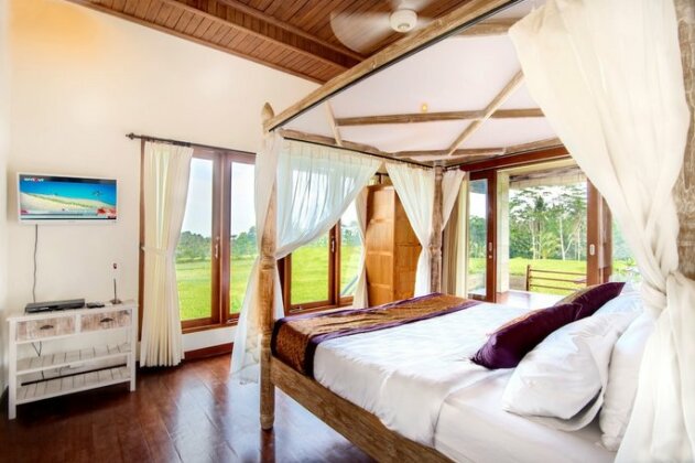 Santosha Villas & Spa - Photo4