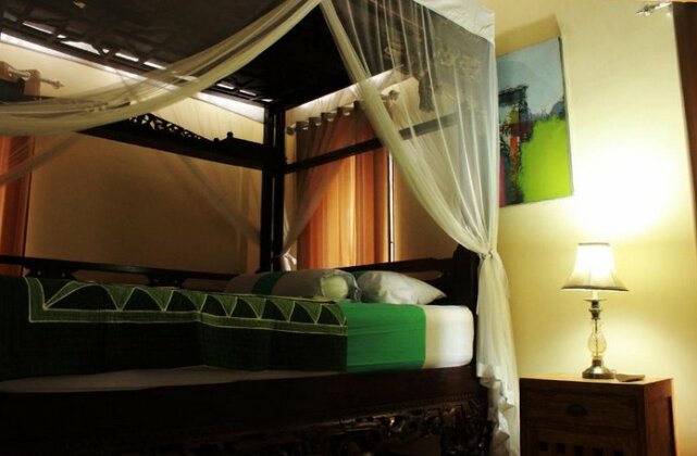 Sasari Pertiwi - Photo2