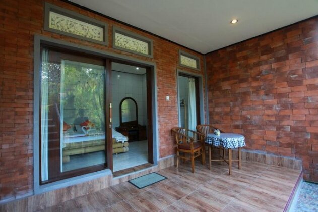 Sulendra Bungalow and Painter - Photo3