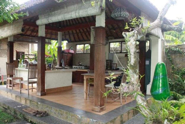 The 9th House - Photo2