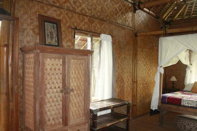The 9th House - Photo3