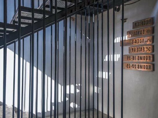 The Shift Hotel - Photo2