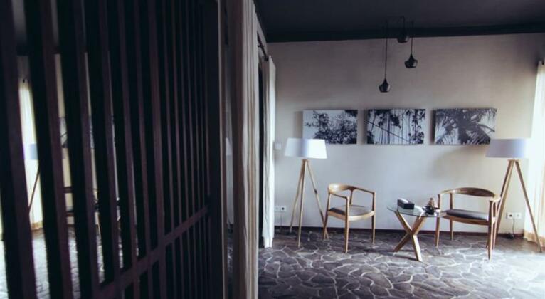 The Shift Hotel - Photo5