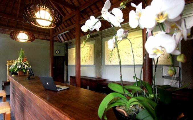 Ubud Raya Hotel - Photo5