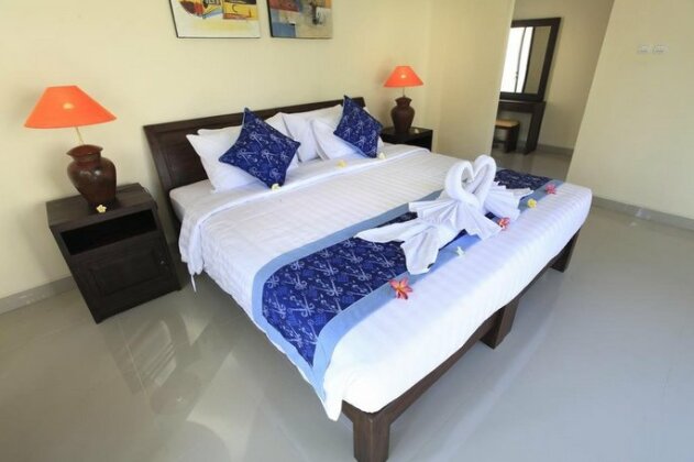 Uma Budhas - Photo3