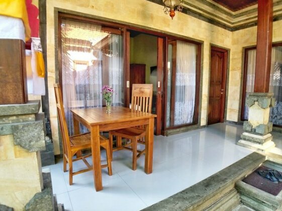 Uma Dewi Guest House - Photo4