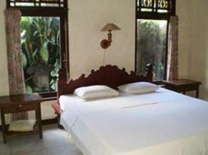 Wahyu Bungalow and Restaurant - Photo4