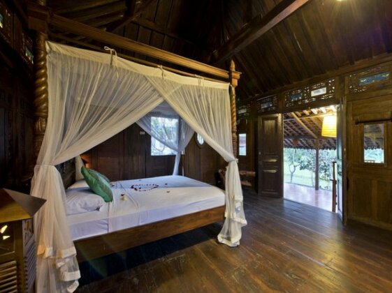 White Villa Hostel Ubud - Photo4