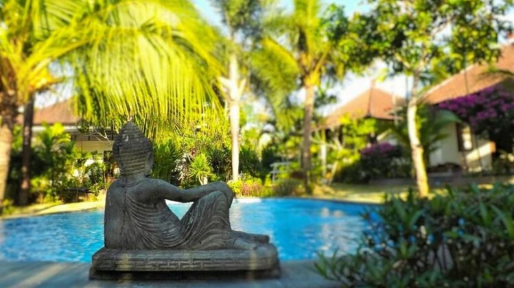 Adi's Bungalow - Photo4