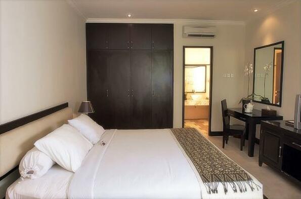 Blue Point Bay Villas and Spa - Photo2