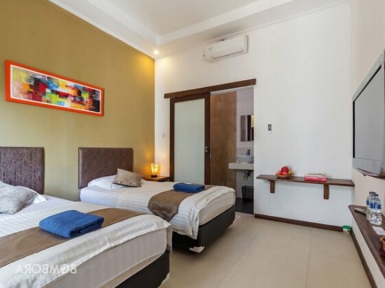 Bombora Surf Camp - Photo5