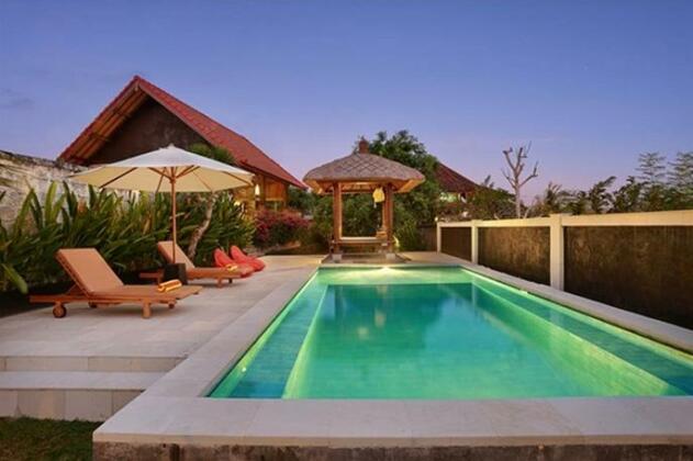 Harmonius Surf Camp - Photo3