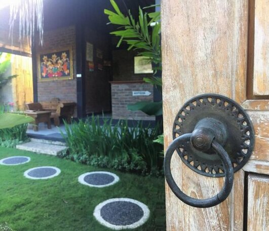 Kubu Nyang Nyang Uluwatu - Photo2