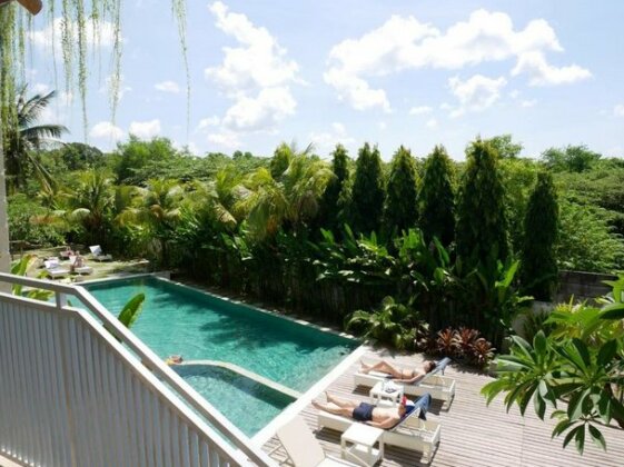 Padang-Padang Inn - Photo2