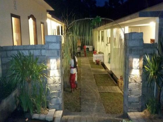Uluwatu Surf House - Photo2