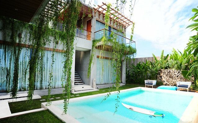  Photo 2