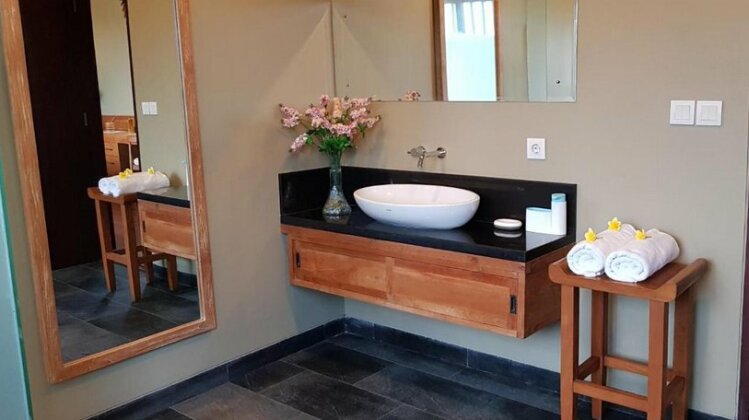 Ann Living Villa Jimbaran - Photo3