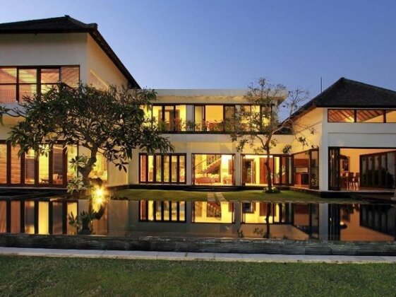 Awanti Villa