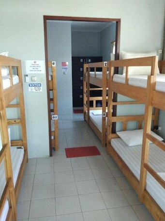 Karma Backpacker House - Photo4