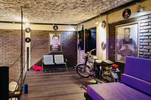 Rock n' Roll villa - Photo3
