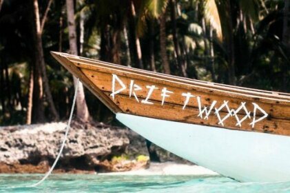 All inclusive surf lodge Driftwood Mentawai
