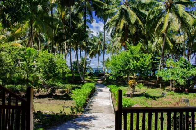 Surf Camp Siberut - Photo2
