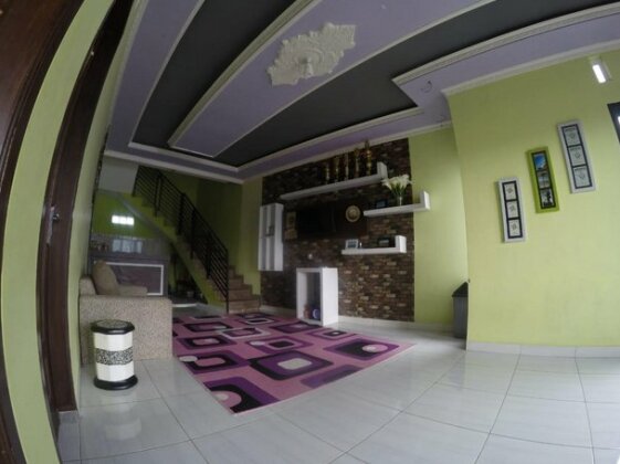 Homestay Sikunir Dieng - Family Room - Photo2
