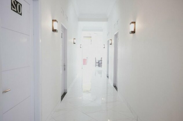 RedDoorz Syariah @ Jalan Dieng - Photo4