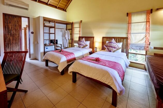 Cocotinos Manado - Photo4