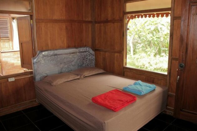 Awang 3 Rumah kayu Untuk 8 orang Max 10 - Photo2