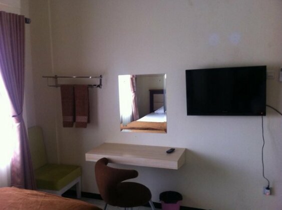 Cabin Hotel Sutomo - Photo2