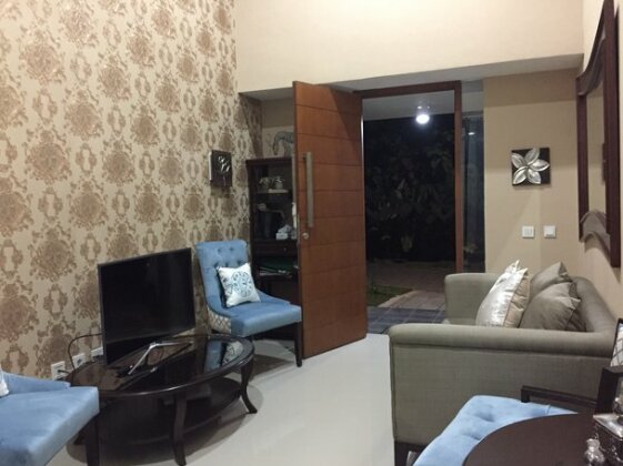 Choerniadi Tomo Villa - Photo2