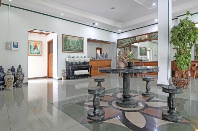 Cinka Garini Hotel - Photo2