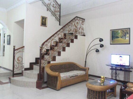 Elton Homestay - Photo3