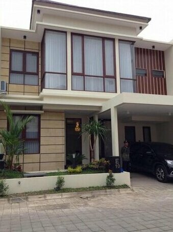 Fam's Homestay by FH Stay
